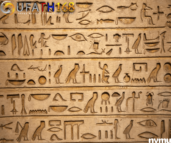 เราอ่านอักษรอียิปต์โบราณได้อย่างไรกัน